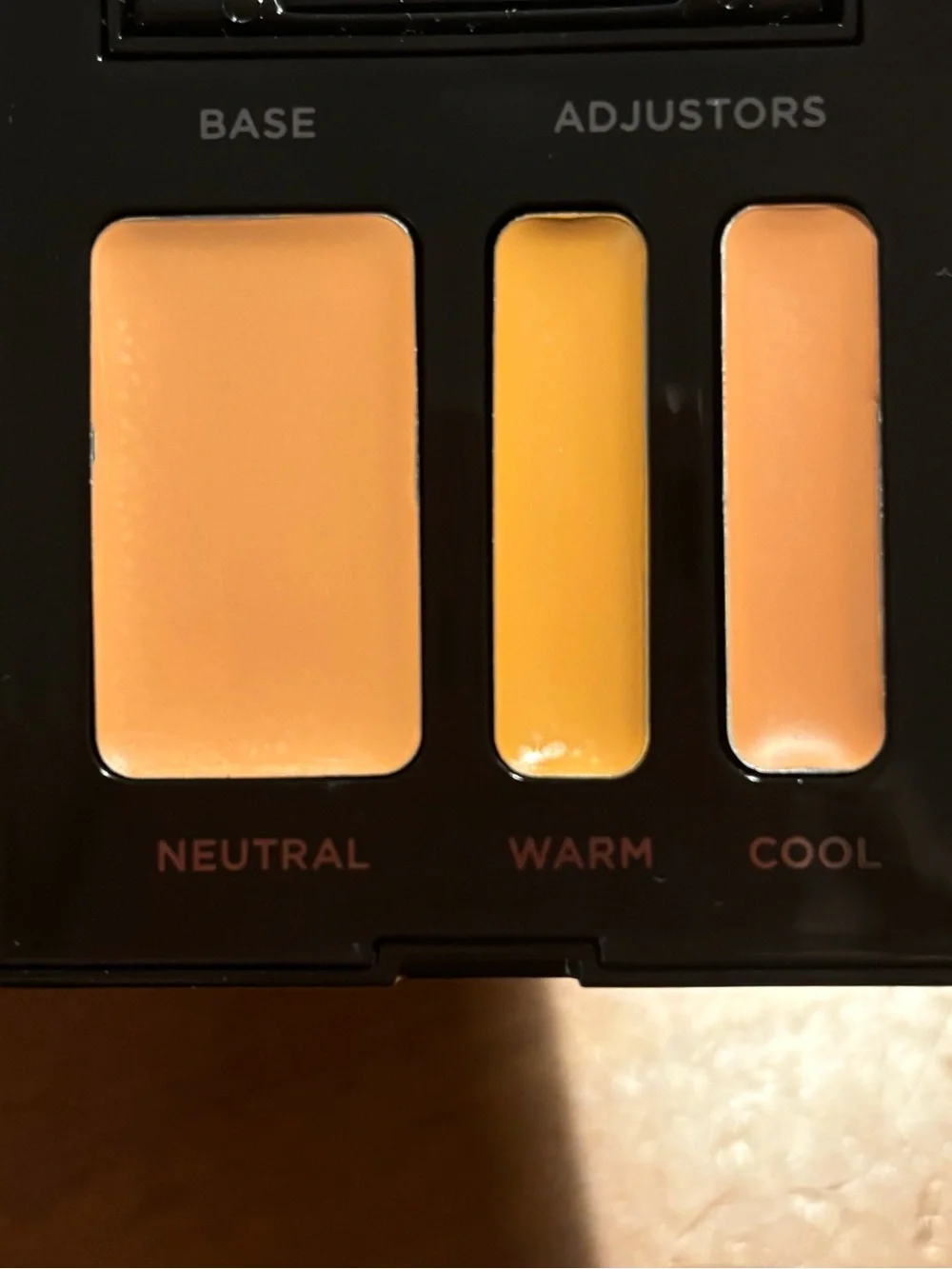 Laura Mercier Camouflage Complexion Perfector